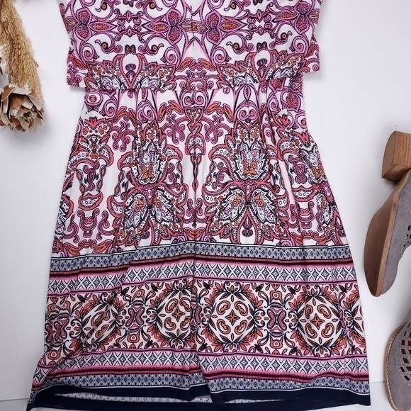 Vince Camuto Pink White Boho Print V-Back Dress Size 14 - Picture 3 of 14